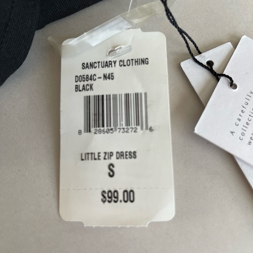 Sanctuary the little black zipper v-neck Dress. NWT Size Small - Picture 8 of 10